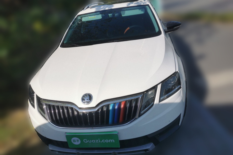 斯柯达 明锐 2018款 旅行车 TSI280 DSG豪华版车身外观2