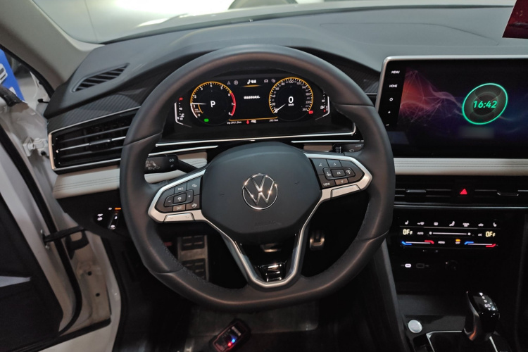 大众 途观L 2024款 出众款 330TSI 自动两驱R-Line龙耀版局部细节13