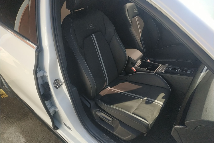 大众 高尔夫 2023款 改款 280TSI DSG R-Line Lite局部细节41