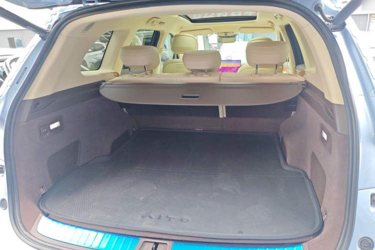 鸿蒙智行 问界M7 2024款 1.5T 后驱Plus版 5座机舱底盘23