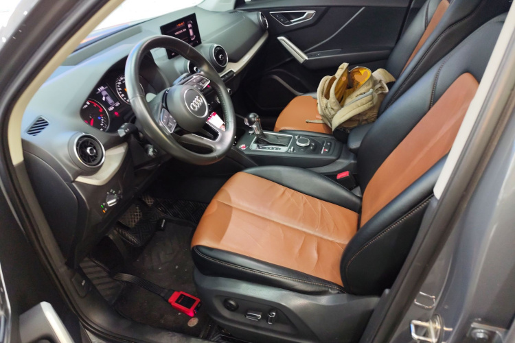 奥迪Q2L 2020款 35 TFSI 进取动感型局部细节19