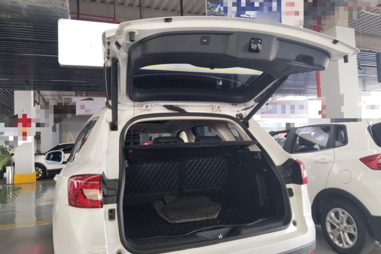 哈弗H7 2016款 蓝标H7 2.0T 自动豪华型机舱底盘23