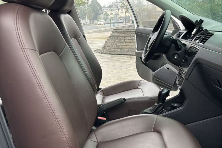 大众 桑塔纳 2021款 1.5L 自动风尚版中控内饰7006