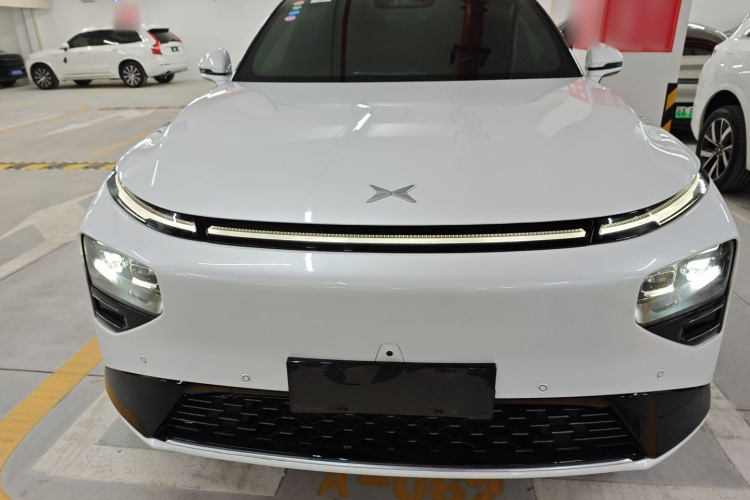 小鹏G9 2022款 702 Max车身外观6001