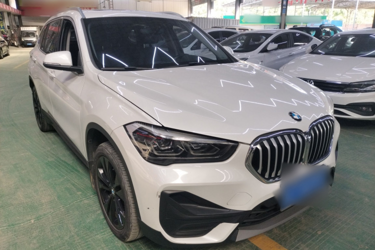 宝马X1 2020款 sDrive20Li 时尚型车身外观3