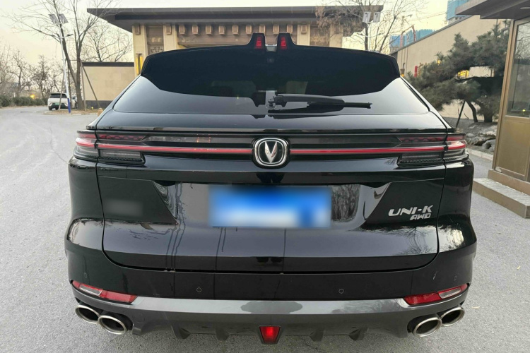 长安UNI-K 2021款 2.0T 全轮驱动尊贵型车身外观6003