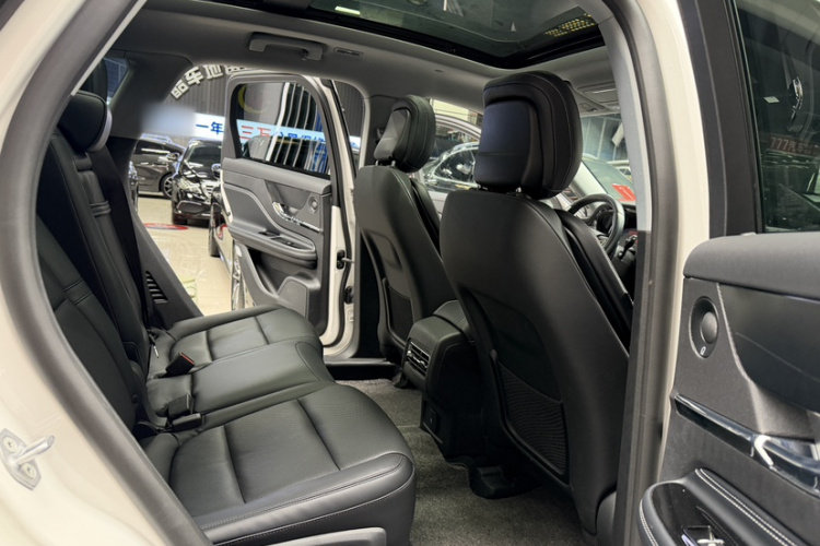 林肯 冒险家新能源 2021款 PHEV 四驱e雅版中控内饰7002