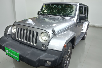 Jeep 牧马人 2017款 3.0L Sahara 四门舒享版