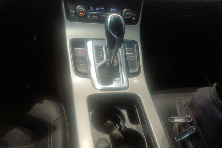 吉利汽车 帝豪GL 2017款 1.3T DCT精英型局部细节18