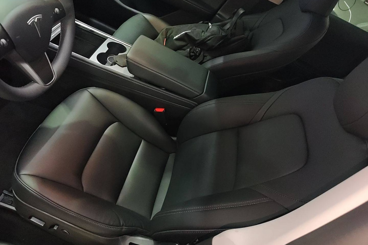 特斯拉 Model Y 2022款 改款 后轮驱动版局部细节19