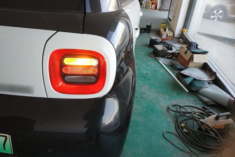 欧拉黑猫 2021款 301km 基础型车身外观9