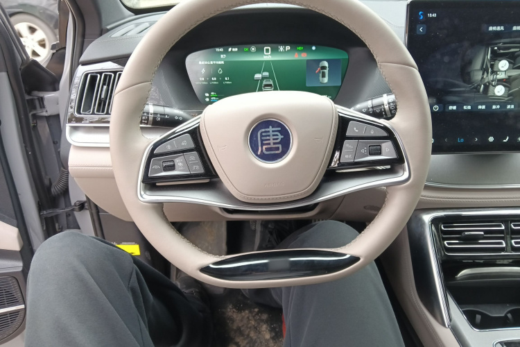 比亚迪 唐新能源 2025款 DM-i 115KM 云辇旗舰型局部细节13