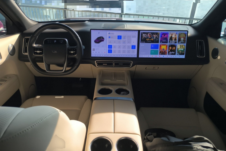理想汽车 理想L9 2024款 Ultra中控内饰12