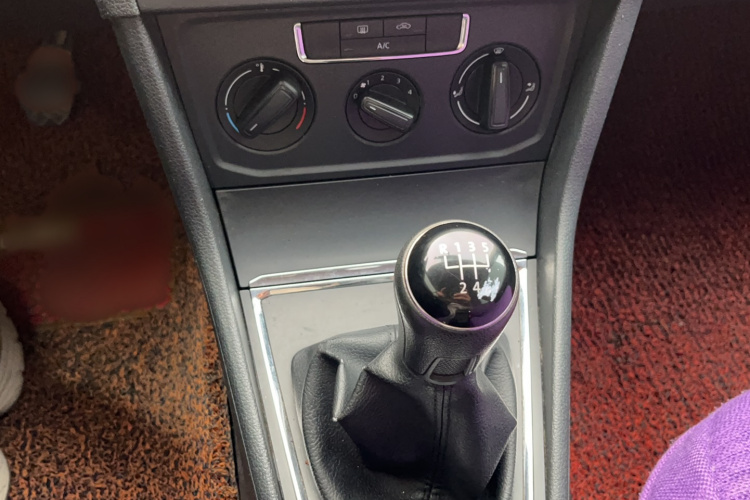 大众 宝来 2016款 1.6L 手动时尚型局部细节18