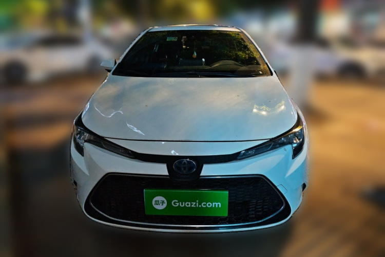 丰田 雷凌 2022款 双擎 1.8H E-CVT豪华版车身外观2