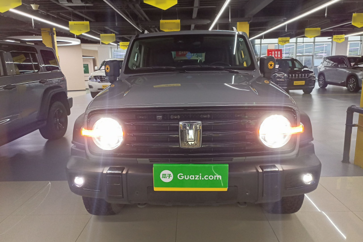 坦克300 2021款 越野版 2.0T 征服者车身外观2