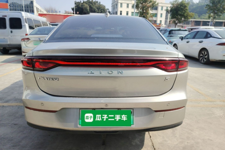 埃安 AION S 2023款 魅 580 磷酸铁锂车身外观6004