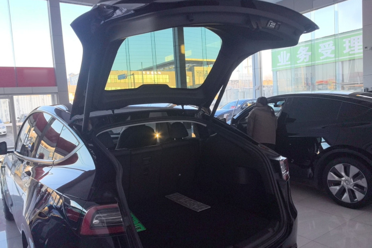 特斯拉 Model Y 2024款 后轮驱动版机舱底盘23