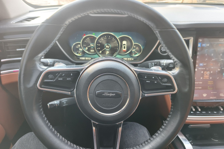 众泰T700 2017款 1.8T 双离合尊贵型局部细节13