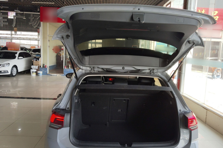 大众 高尔夫 2021款 280TSI DSG Pro机舱底盘23