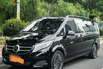 奔驰V级 2018款 V 260 L 尊贵加长版 国VI