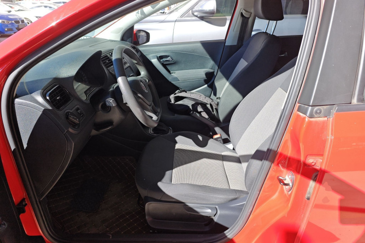 大众 Polo 2016款 1.4L 自动风尚型局部细节19