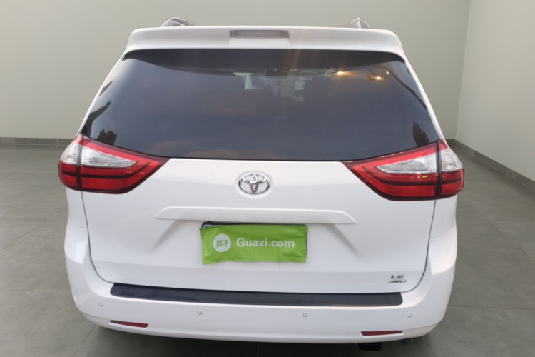 丰田 SIENNA 2015款 3.5L 四驱L车身外观6