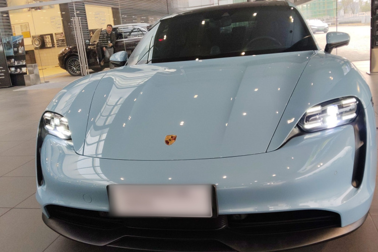 保时捷 2022款 Taycan车身外观2