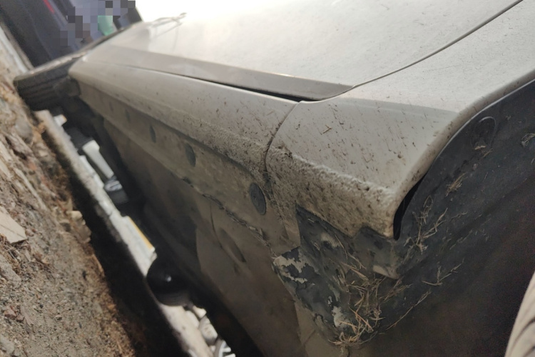 丰田 YARiS L 致炫 2016款 改款 1.3E 手动魅动版局部细节9001