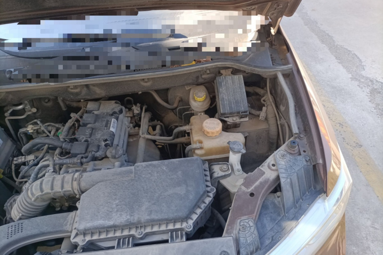 五菱汽车 五菱宏光 2019款 1.5L S舒适型国VI LAR局部细节9007