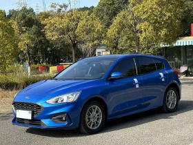 福特 福克斯 2020款 两厢 EcoBoost 180 自动锋潮型