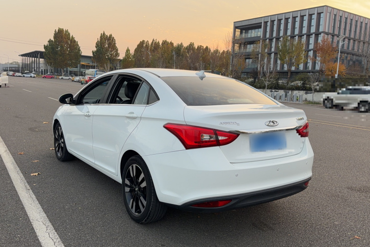 奇瑞 艾瑞泽5 2018款 1.5L 手动致敬青春版车身外观6005