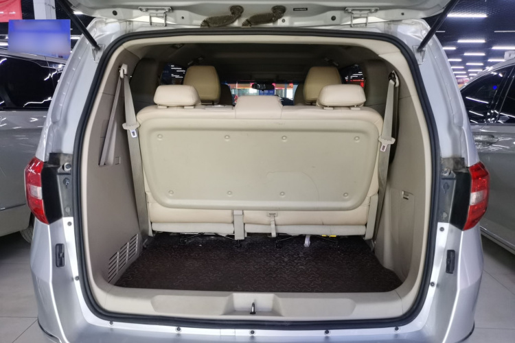 别克GL8 2017款 25S 舒适型 国V局部细节23