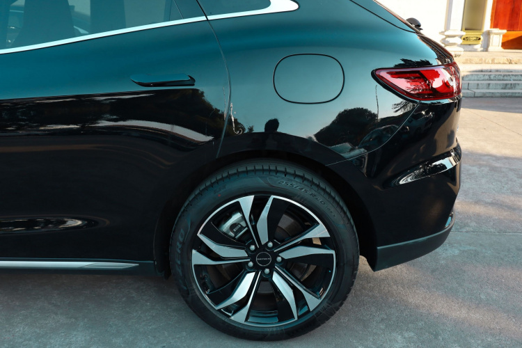 SERES赛力斯 赛力斯SF5 2021款 四驱自由远征版车身外观6013