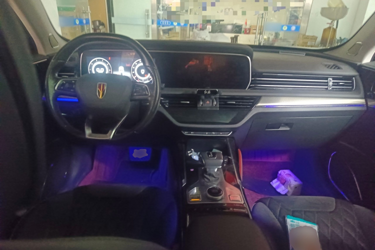 红旗HS5 2019款 2.0T 智联旗享版中控内饰12