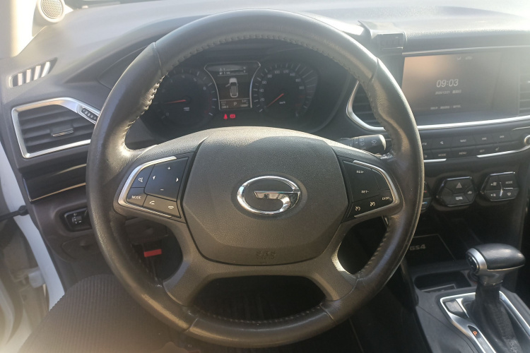 广汽传祺 传祺GS4 2015款 200T G-DCT豪华版中控内饰13