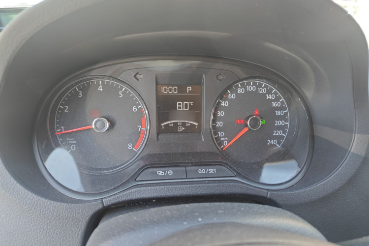 大众 Polo 2016款 1.4L 自动风尚型局部细节14