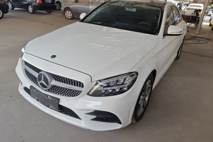 奔驰C级 2020款 改款 C 260 L 运动版车身外观1