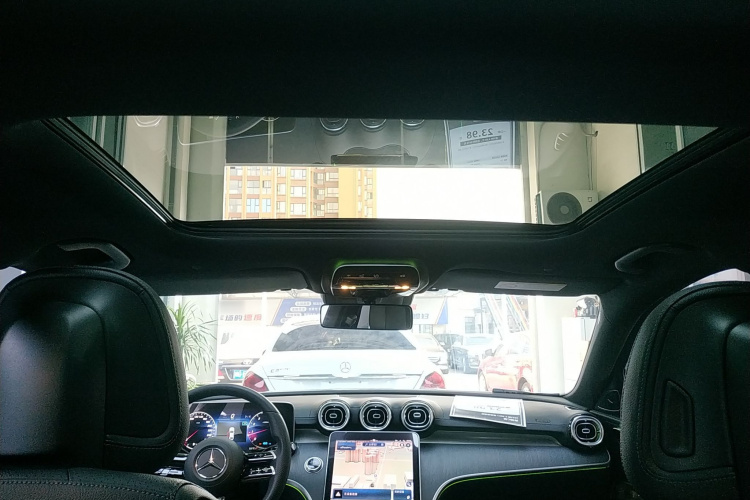 奔驰C级 2022款 C 260 L 皓夜运动版局部细节22