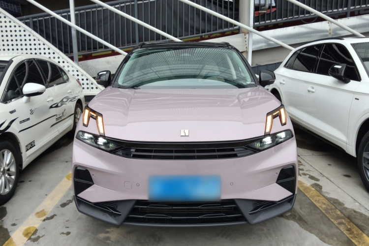 领克06 2025款 Shero 1.5T 紫色特别版车身外观2