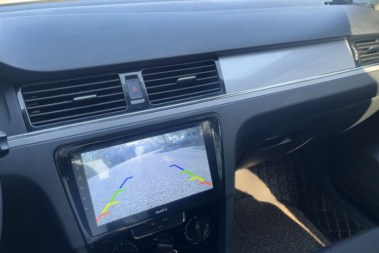 大众 宝来 2015款 质惠版 1.6L 手动时尚型中控内饰7008