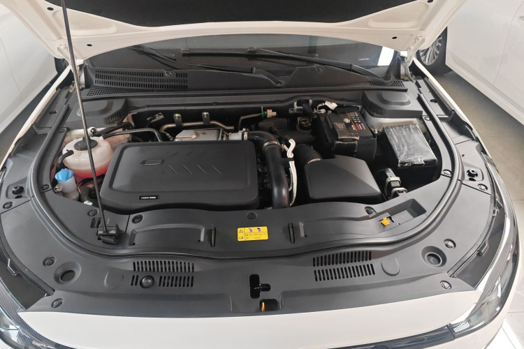 奔腾B70 2024款 龙腾版 1.5T 领创型机舱底盘24