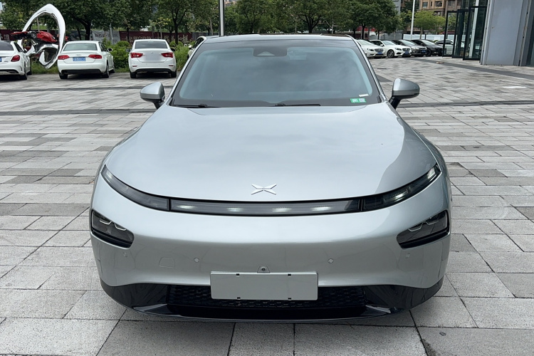 小鹏P7 2021款 480N车身外观6001