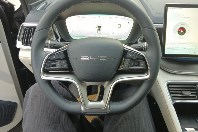 比亚迪 宋PLUS新能源 2023款 冠军版 DM-i 150KM 旗舰PLUS局部细节13