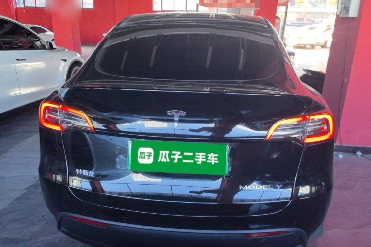 特斯拉 Model Y 2022款 改款 后轮驱动版车身外观6004