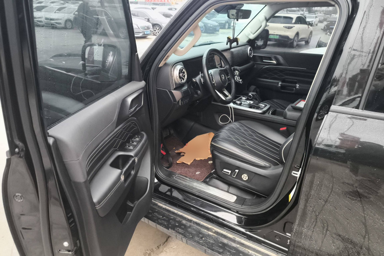 坦克300 2021款 越野版 2.0T 挑战者中控内饰20