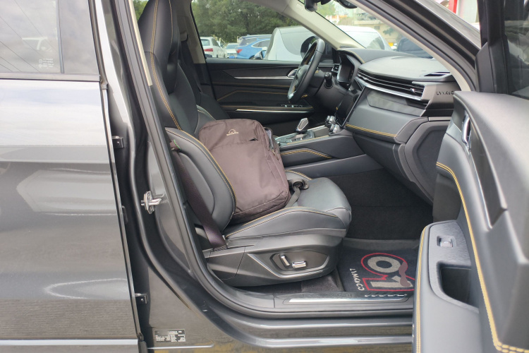 领克01 2023款 2.0TD 两驱型Pro局部细节41