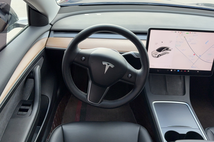 特斯拉 Model 3 2022款 后轮驱动版局部细节13