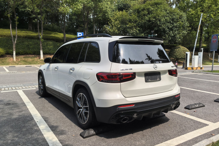 奔驰GLB AMG 2023款 AMG GLB 35 4MATIC车身外观6004