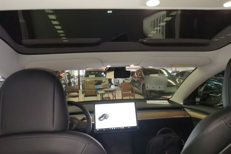 特斯拉 Model 3 2022款 后轮驱动版局部细节22